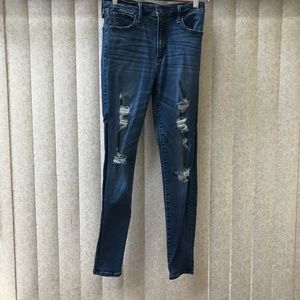 ABERCROMBIE & FITCH High Rise Super Skinny Jeans